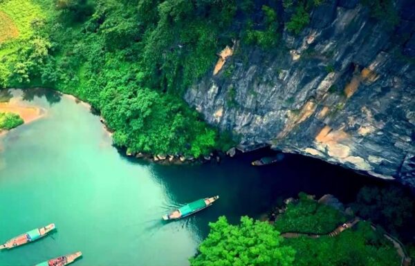 MT306: Hành trình di sản Đà Nẵng - Huế - Động Phong Nha/Thiên đường