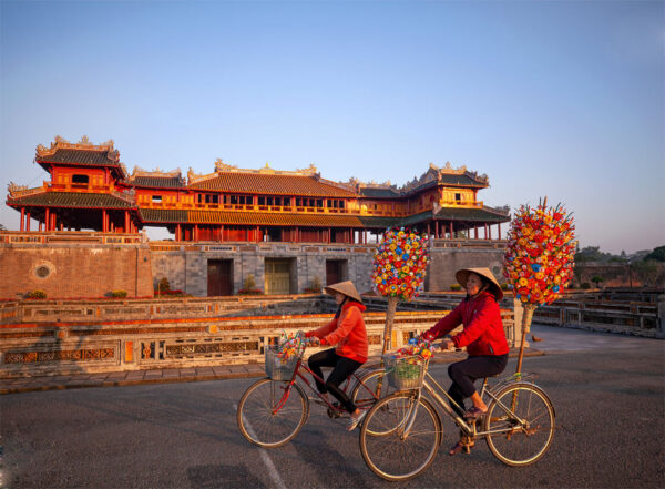 MT402: Đà Nẵng - Hội An - Huế - Bà Nà
