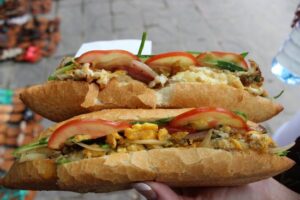 Du lịch Hội An - Bánh mì Phượng