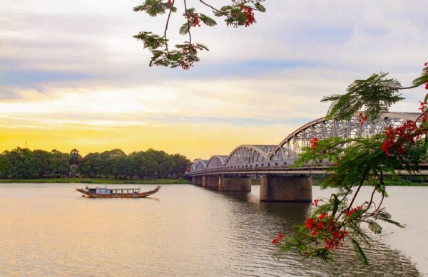 MT404 ĐÀ NẴNG –  SƠN TRÀ - NGŨ HÀNH SƠN – HỘI AN – HUẾ - CÙ LAO CHÀM – BÀ NÀ - Ảnh 7