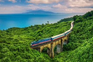 Di chuyển đến Đà Nẵng bằng tàu hỏa
